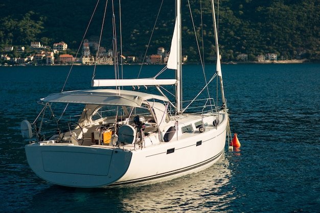 What Size Boat Is Best for Cruising the Intracoastal Waterway